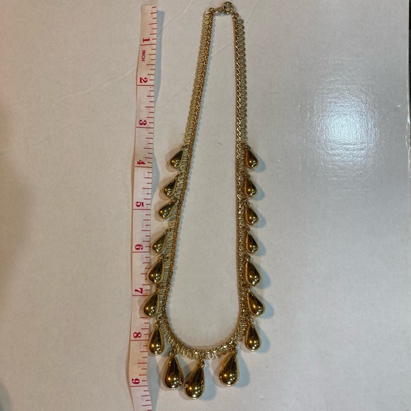 Trifari TM Gold Tone Teardrop Necklace. Late 1980’s-1999. - Picture 7 of 7